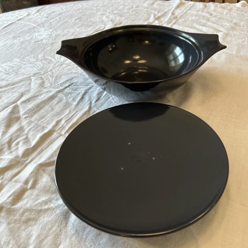 Monterey Pottery Casserole Dish OS Black Lidded Side‎ Handles Retro Kitchen